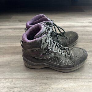 Lowa toro evo gtx mid Goretex hiking boots size 8